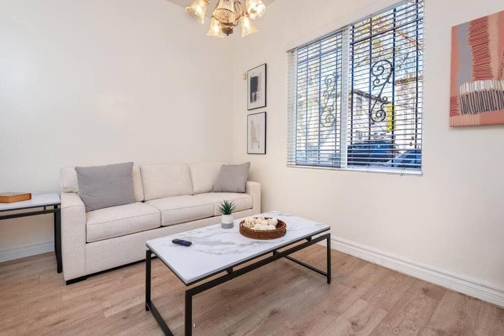 Photograph supplied for Sophisticated 1-Bedroom Apt with Outdoor Patio