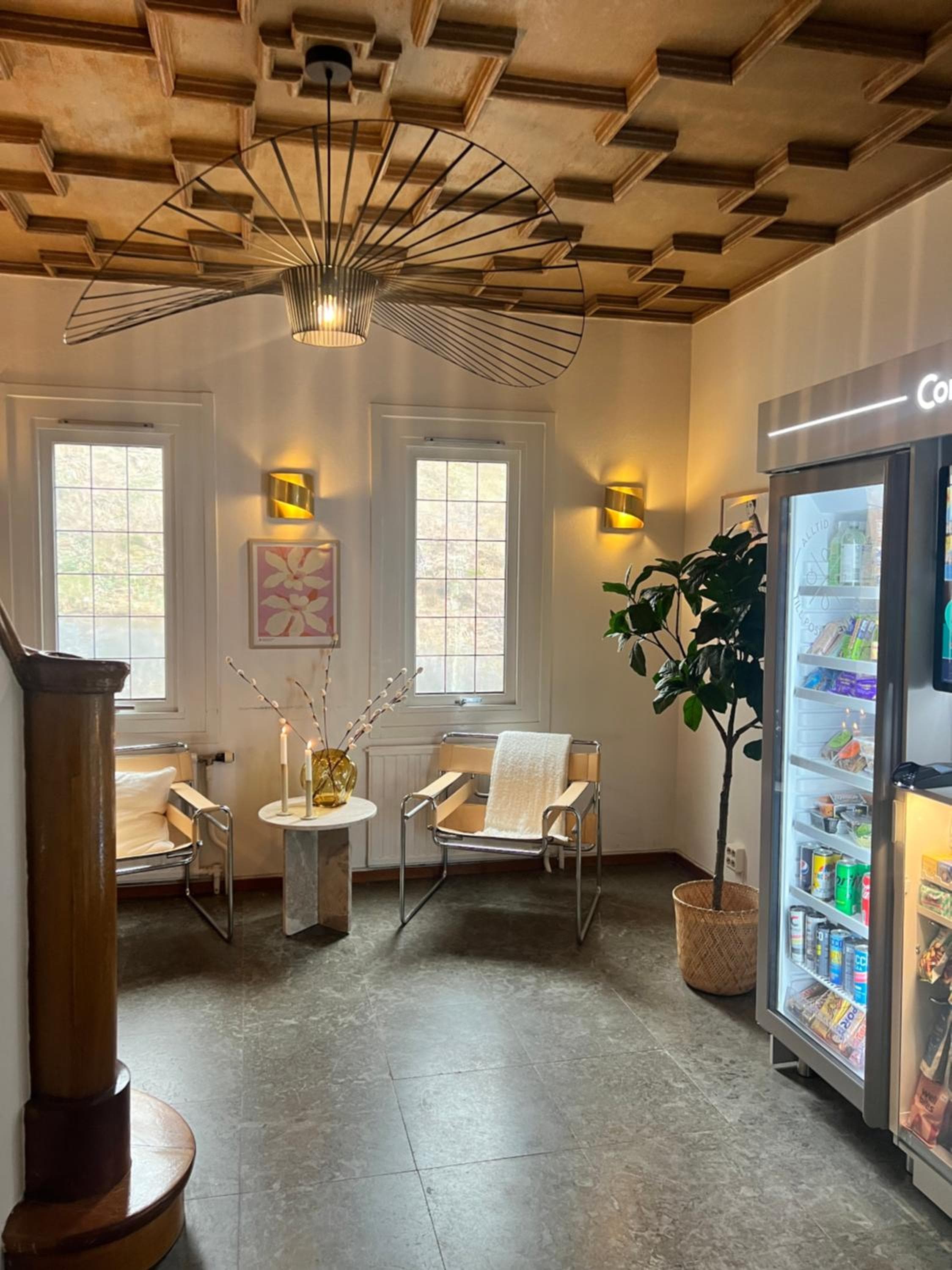 Photograph supplied for Ewa & Maude Hotel