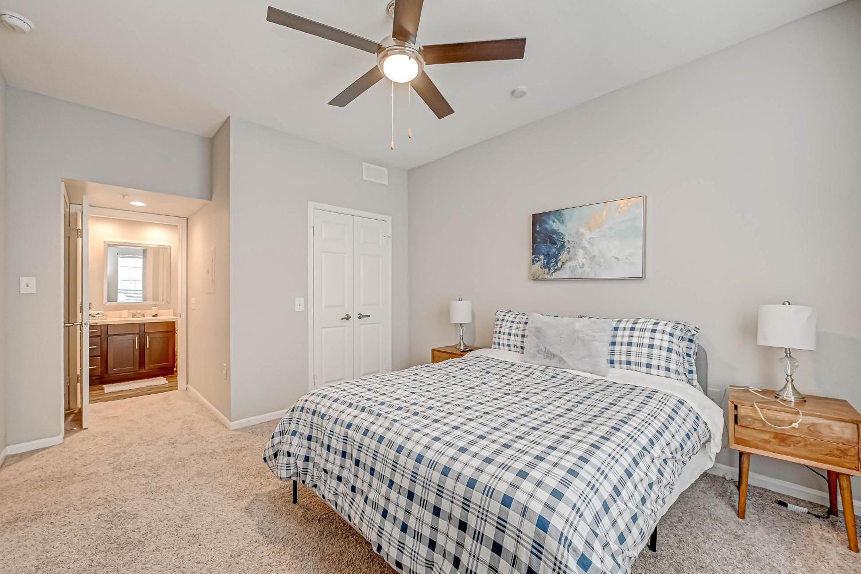 Photograph supplied for Apartment in Downton Houston- NRG Stadium
