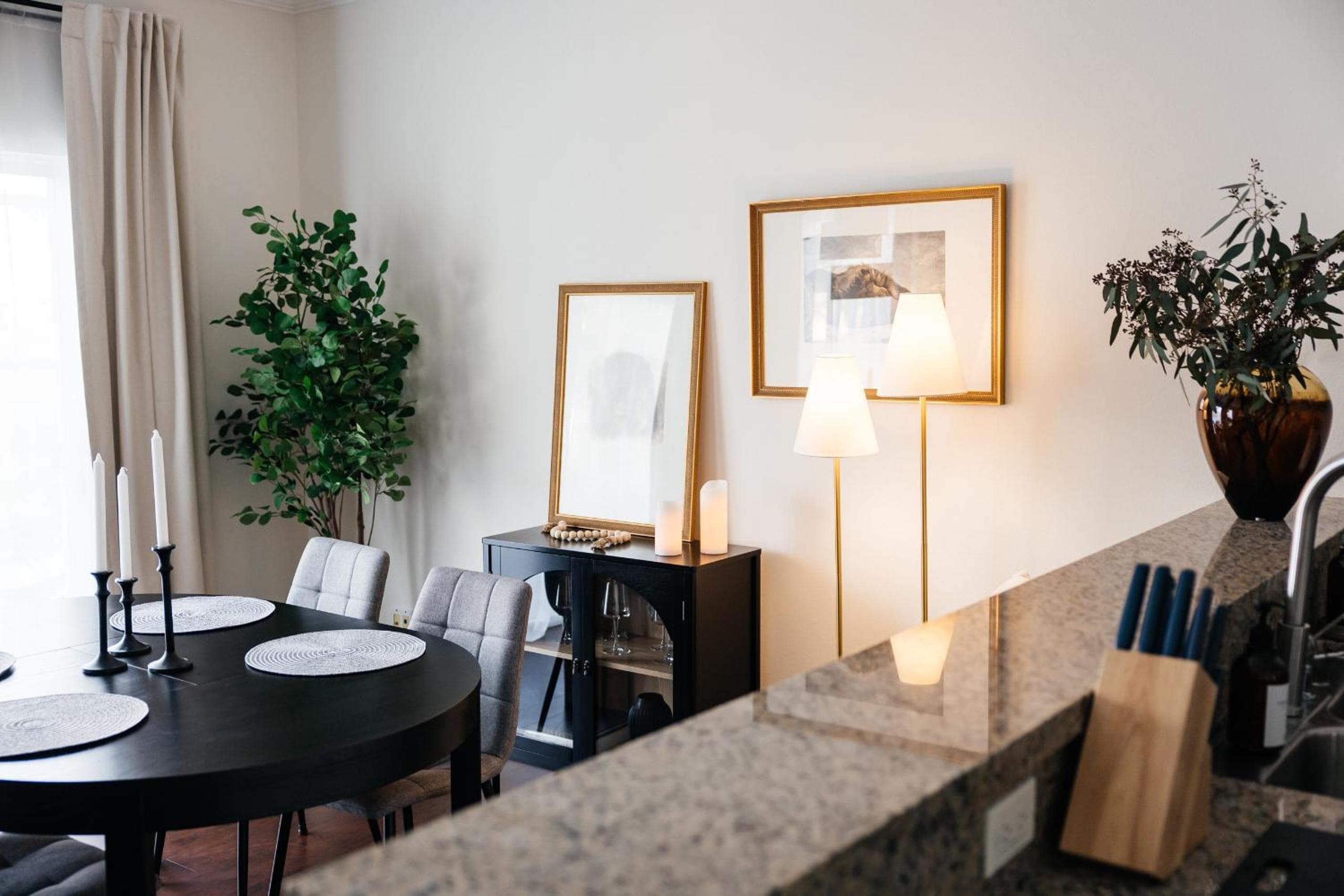 Photograph supplied for Lovely 1BD Condo on SunsetStrip