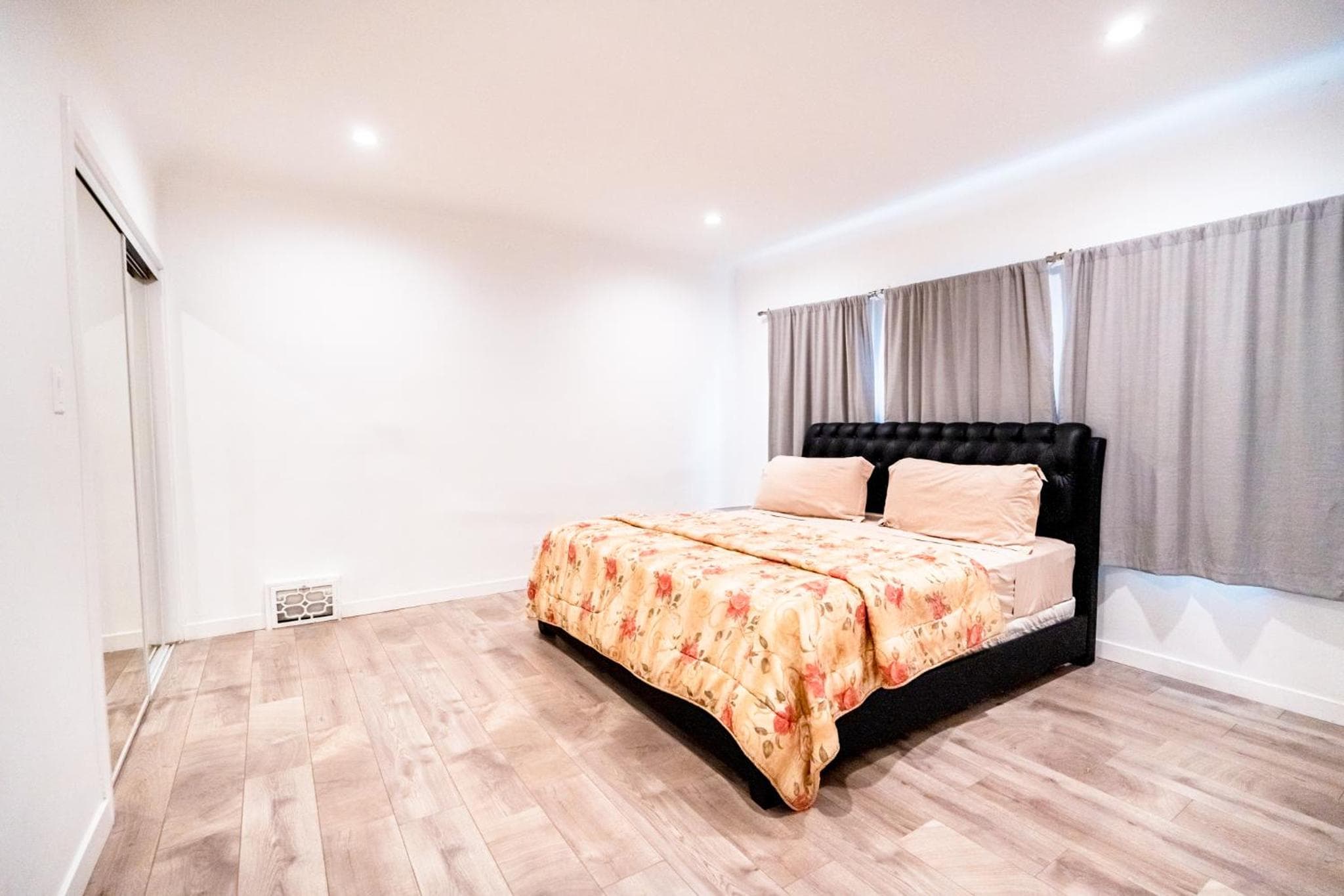 Photograph supplied for Spacious 3-Bedroom 3-Bathroom with 2-Living Room by Beverly Hills