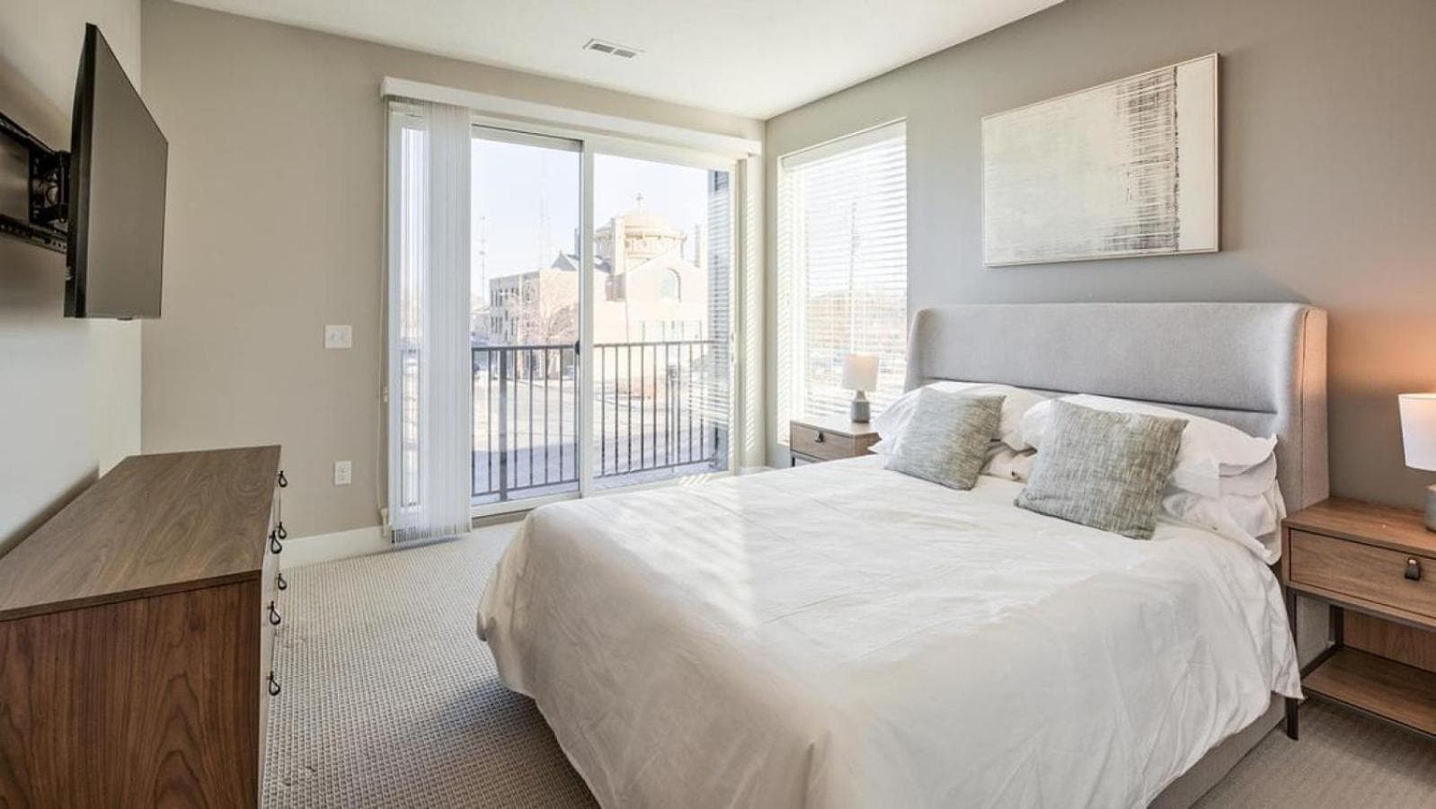 Photograph supplied for Landing at Baricelli - 1 Bedroom in University Circle