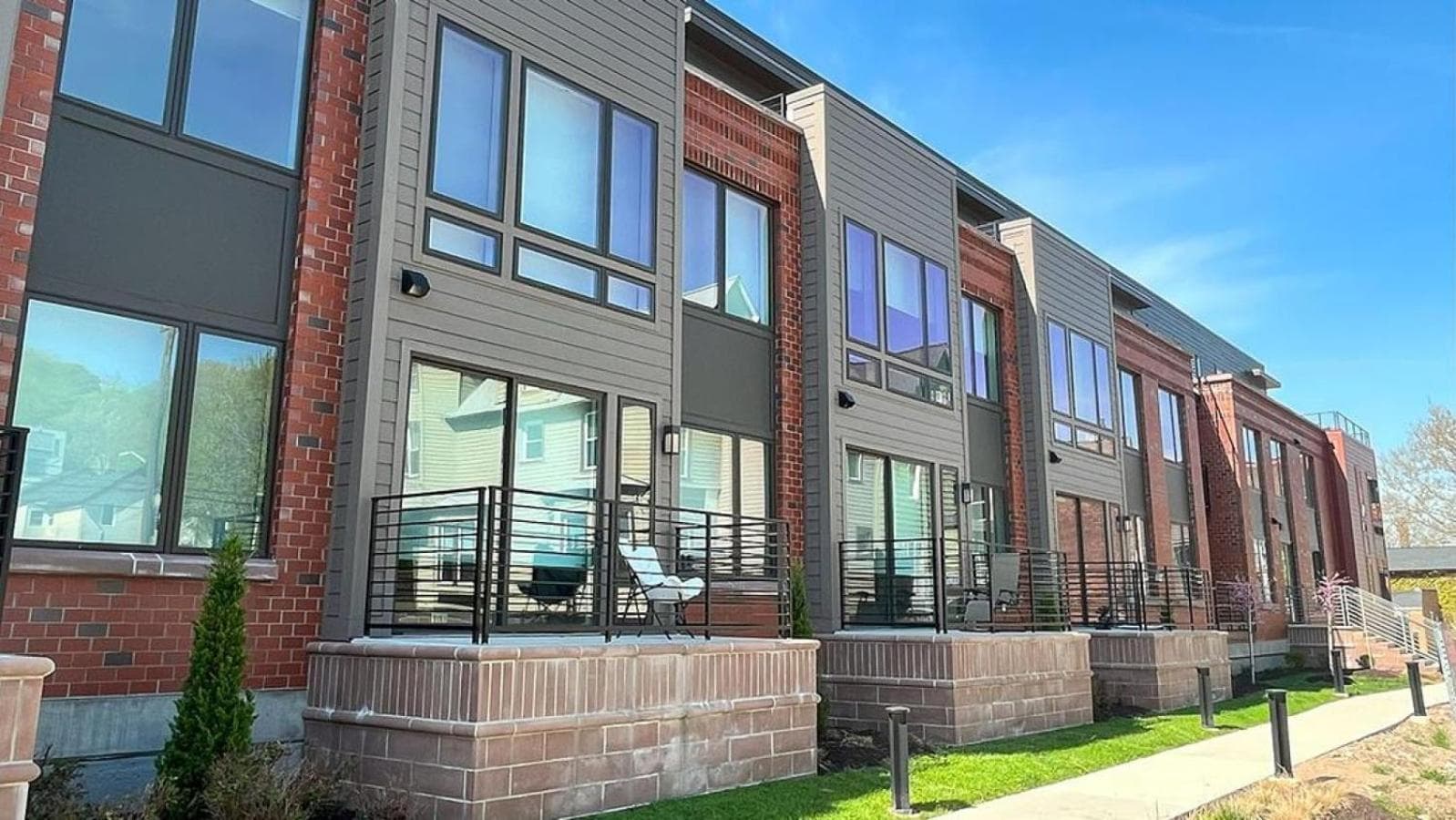 Photograph supplied for Landing at Baricelli - 1 Bedroom in University Circle