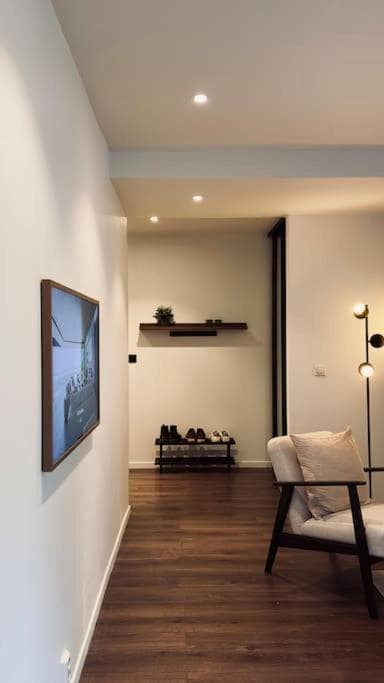 Photograph supplied for Modern Central Apartment