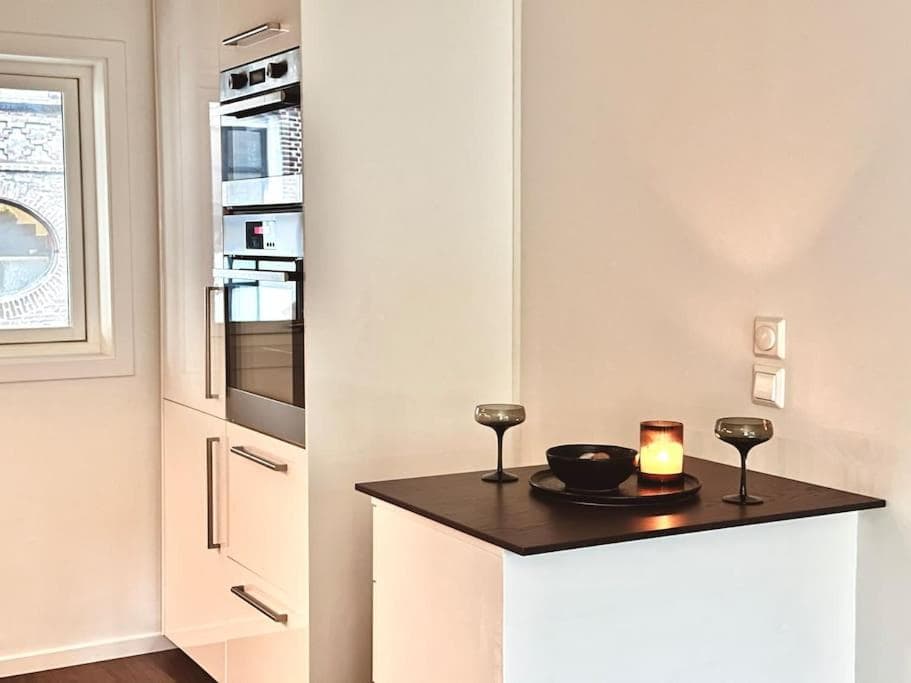 Photograph supplied for Modern Central Apartment