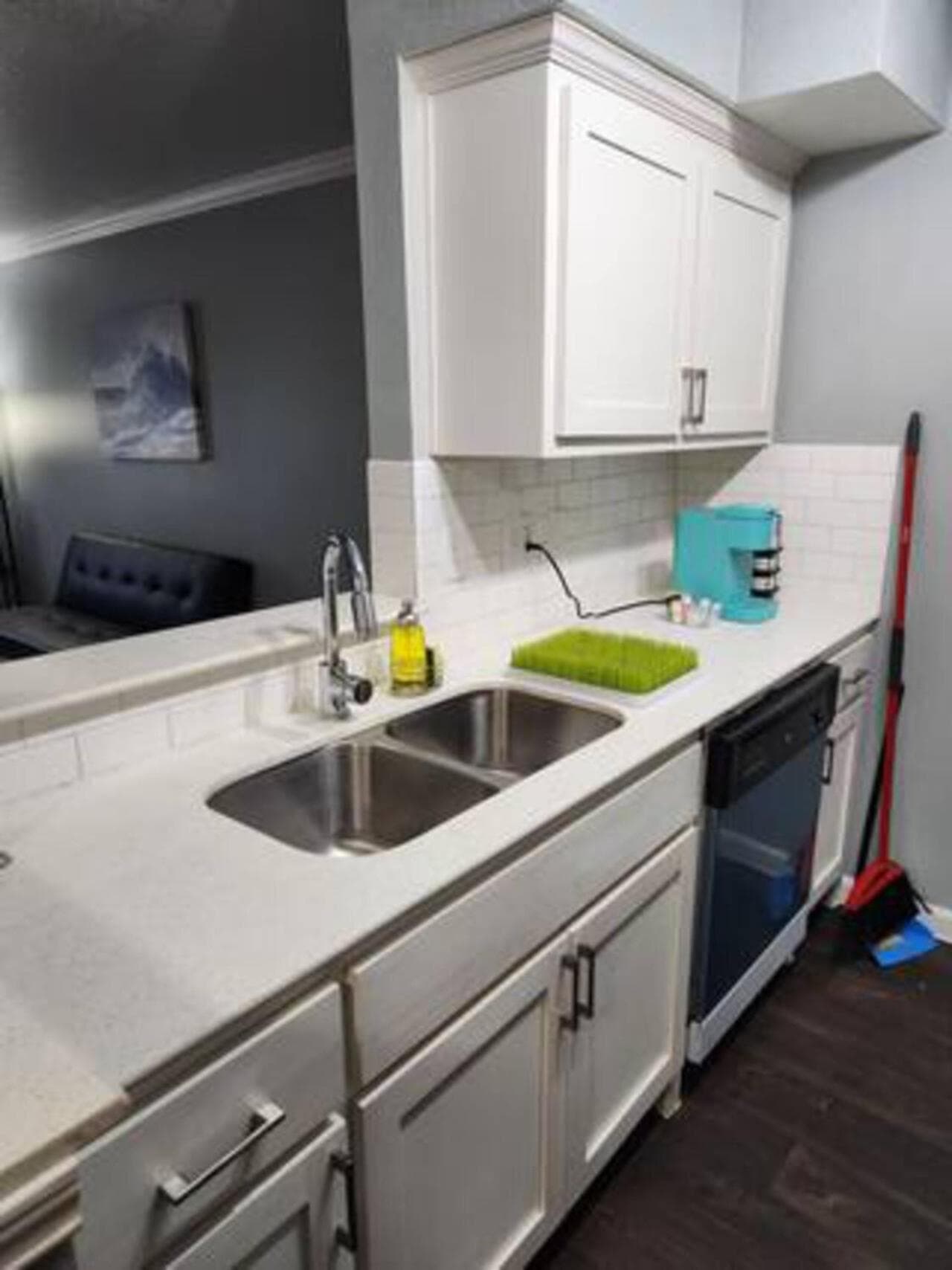 Photograph supplied for Blue Shark *B501* @ Medical Center 1BR Modern King Apartment with Private Patio
