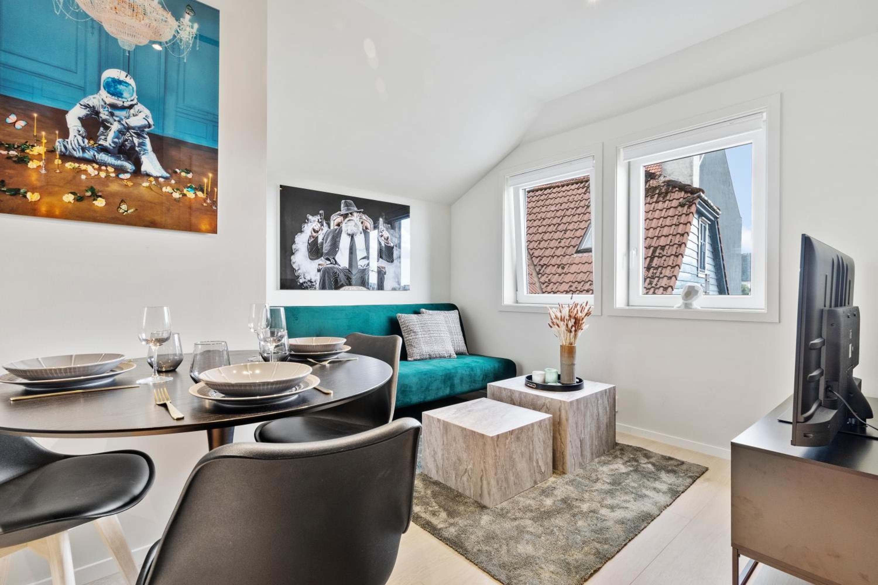 Photograph supplied for Luxury Suite in Charming Area