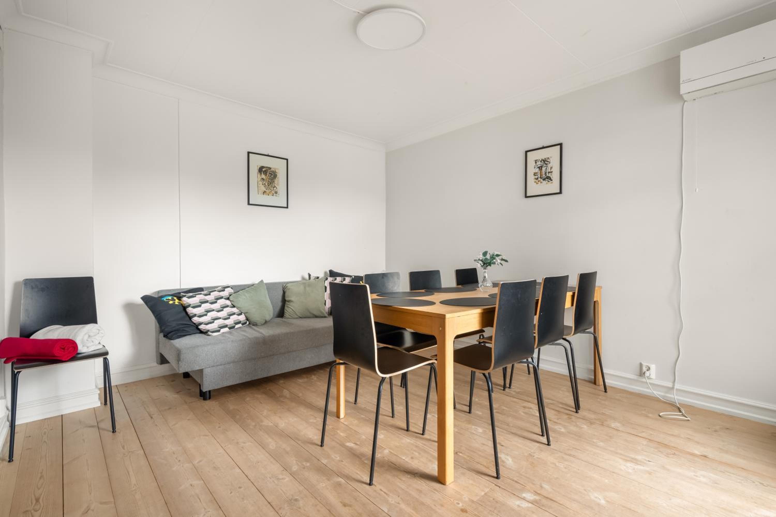 Photograph supplied for Charming apartment with stunning views!