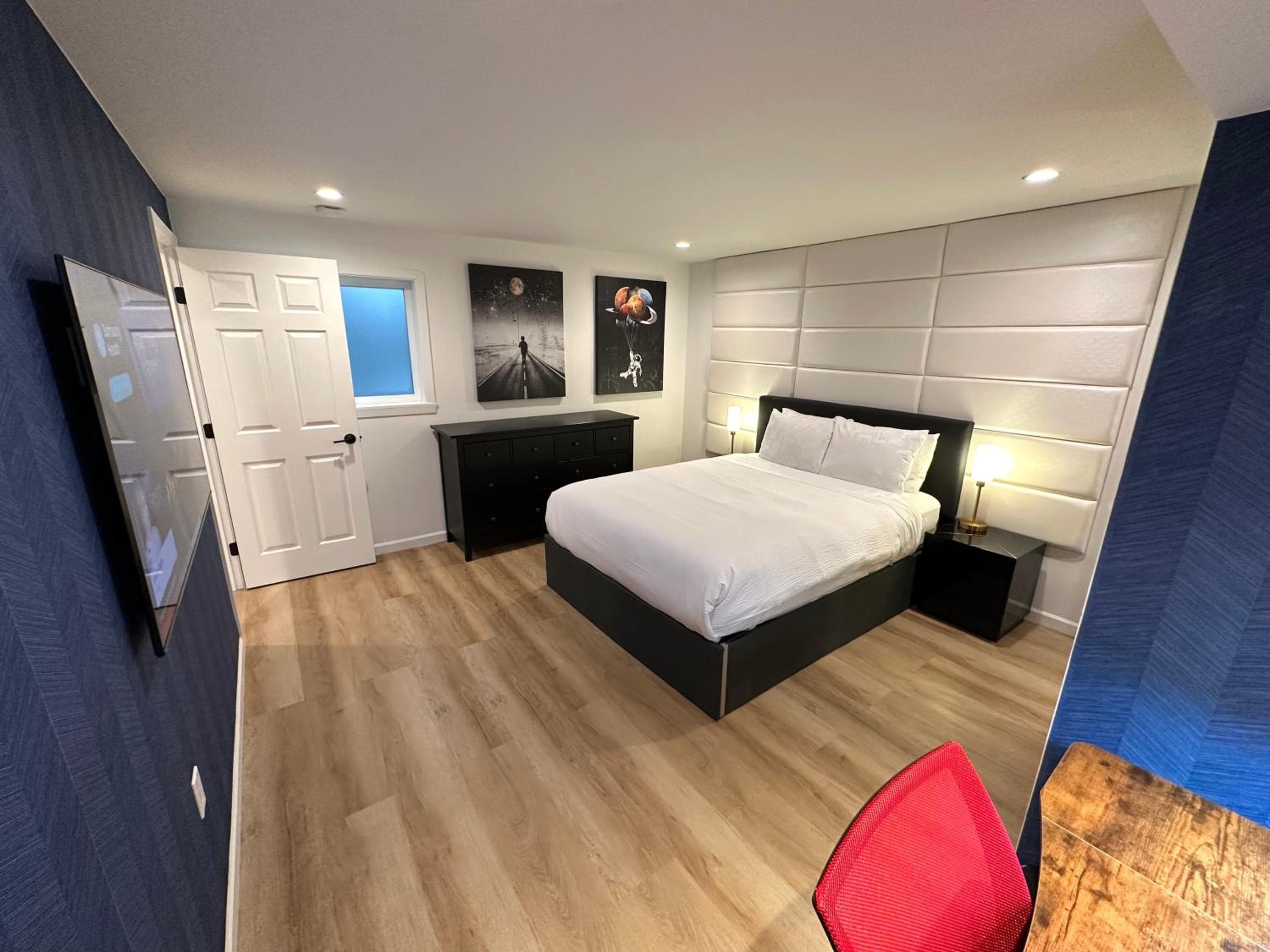 Photograph supplied for Spacious 4BR2BA Flat in Central SOMA
