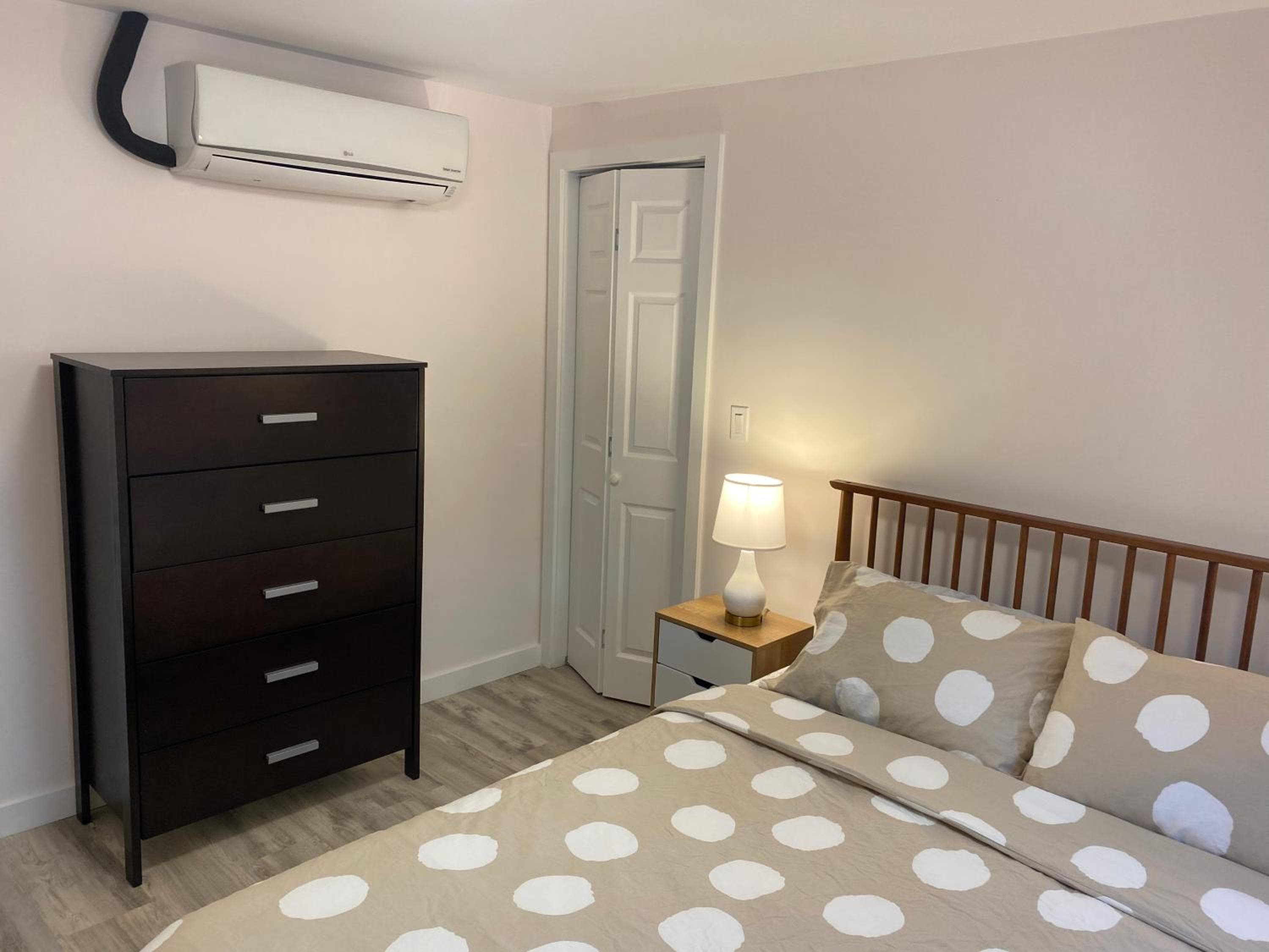 Photograph supplied for Charming 3BR 1BA Apt in Mission