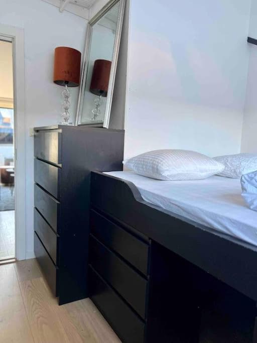 Photograph supplied for Beautiful city centre apartment with balcony