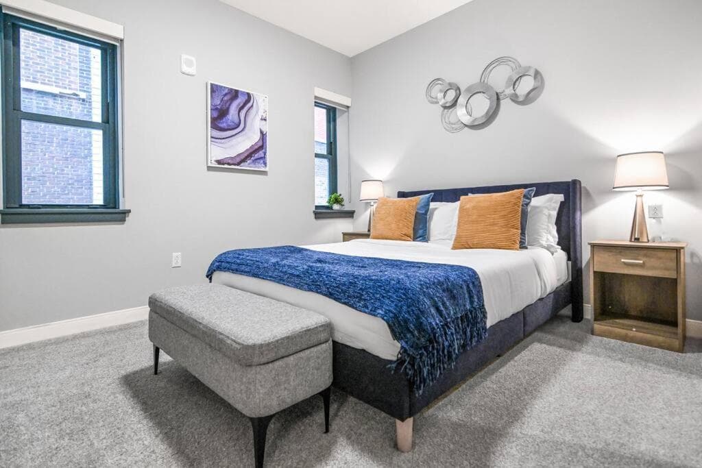 Photograph supplied for 2BR unit in the Heart of DT on Playhouse Square, with Pool and Gym Access-1106