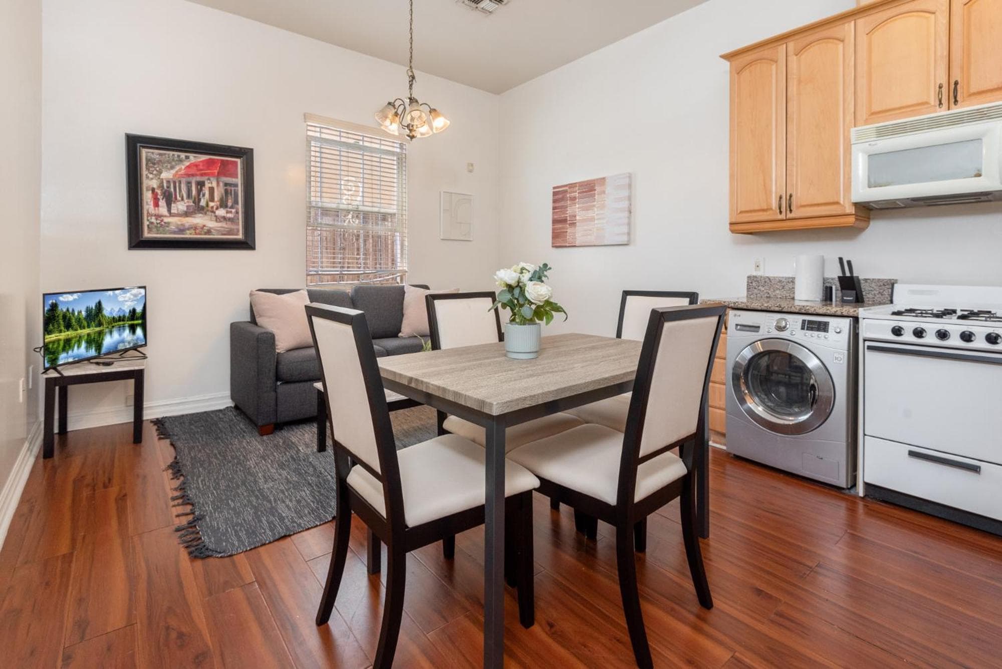 Photograph supplied for Luxury in Beverly Hills 1-BR Haven for 4