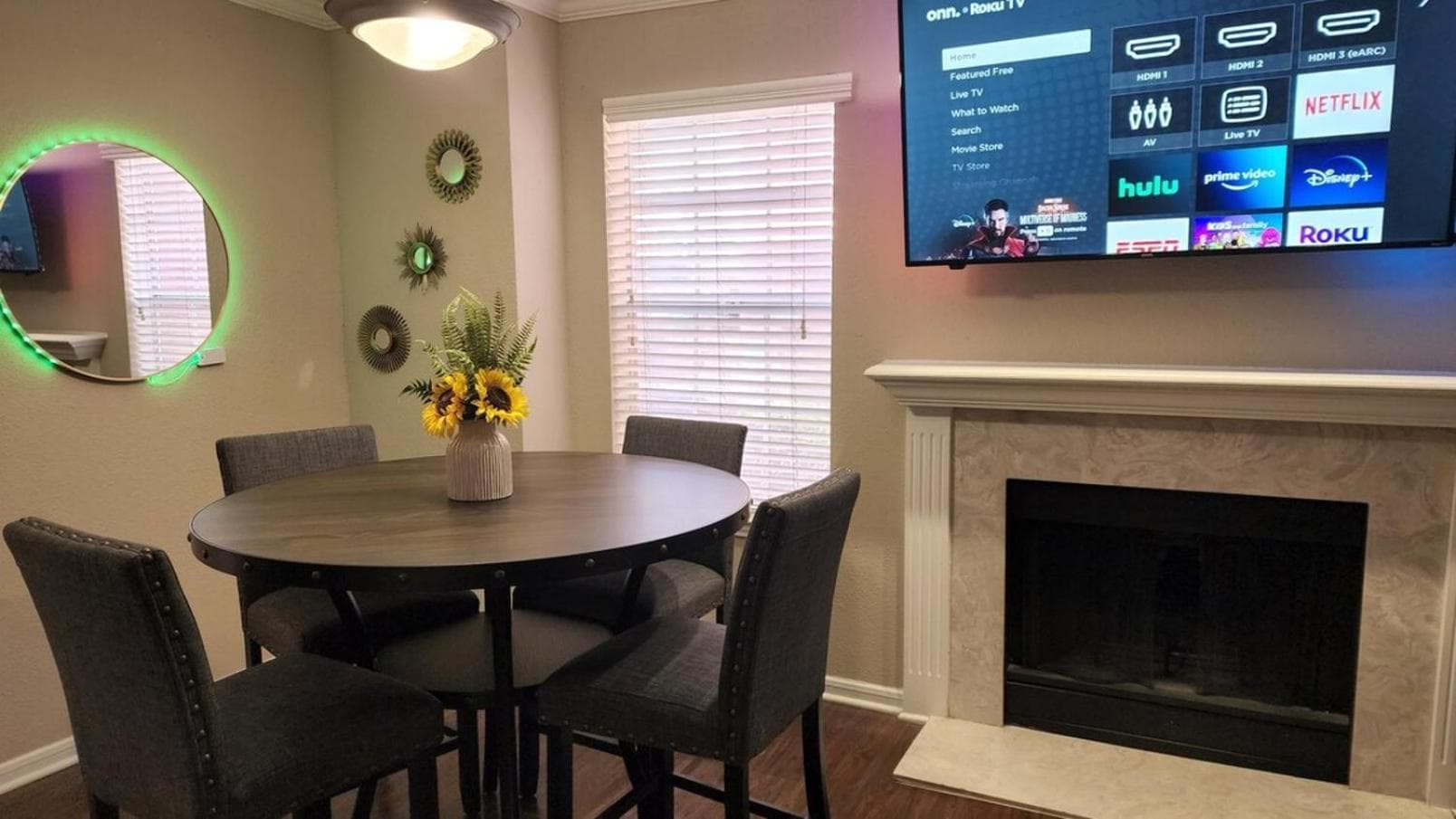 Photograph supplied for Med Center Charm 2br Haven