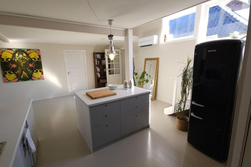 Photograph supplied for Central, spacious apartment