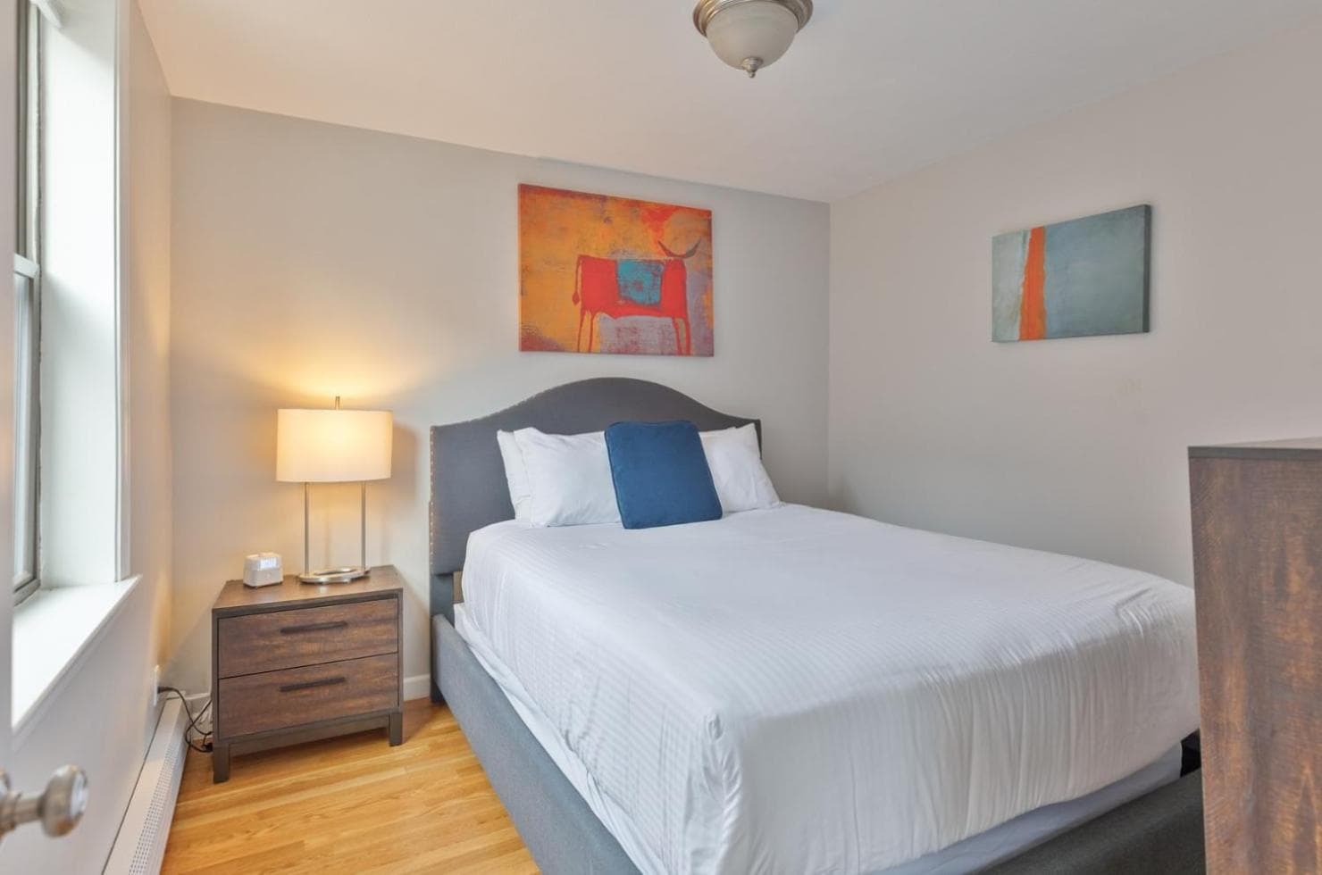 Photograph supplied for Entire Apt Near Wharf