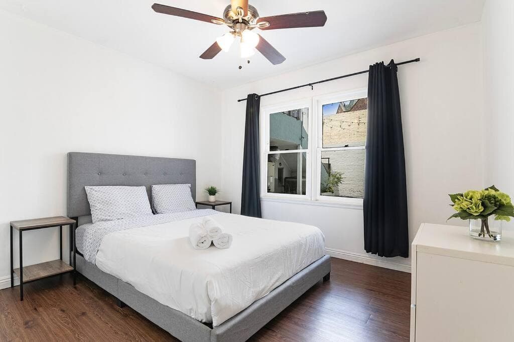 Photograph supplied for Chic 1BR Apt Central Location
