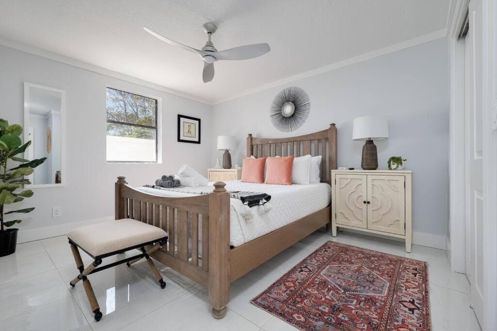 Photograph supplied for Be A Nomad - Entire Triplex - Steps to the beach