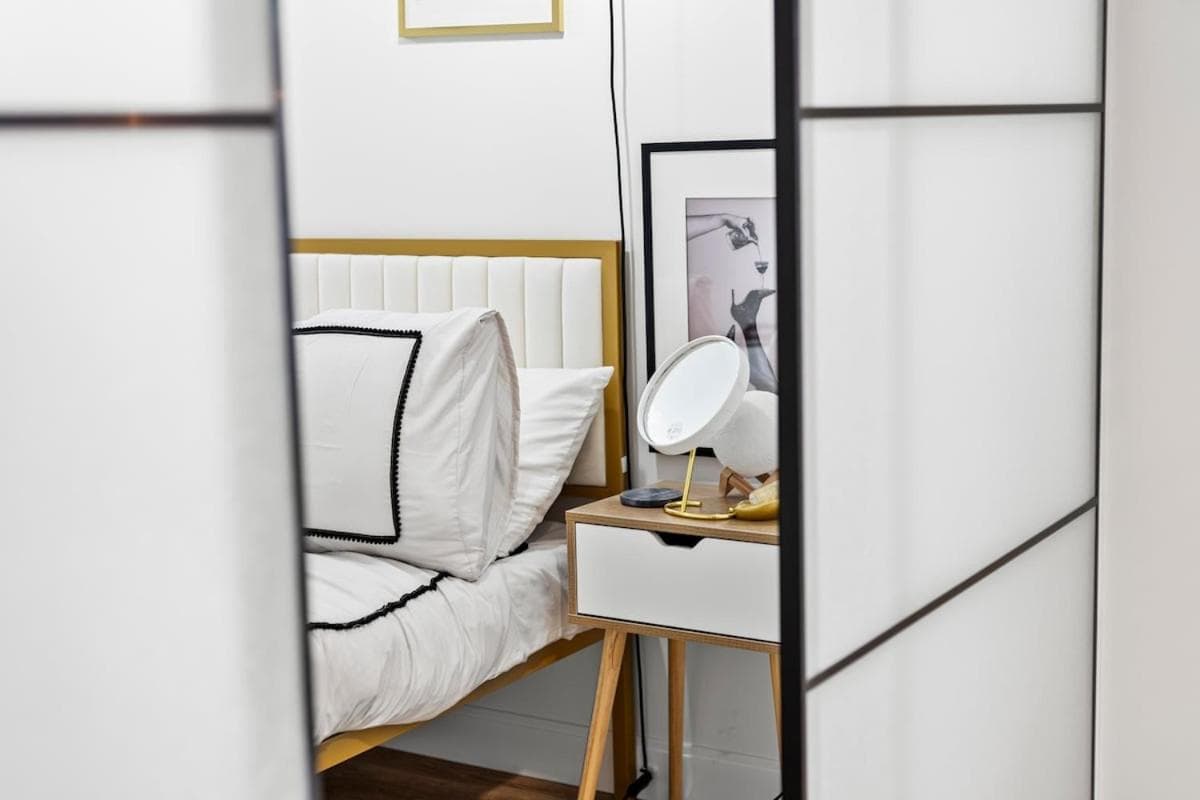 Photograph supplied for Cambridge 3 Bedroom Luxury Suite