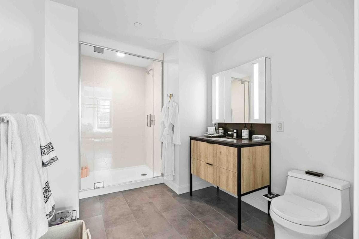 Photograph supplied for Luxury South End 1 Bedroom