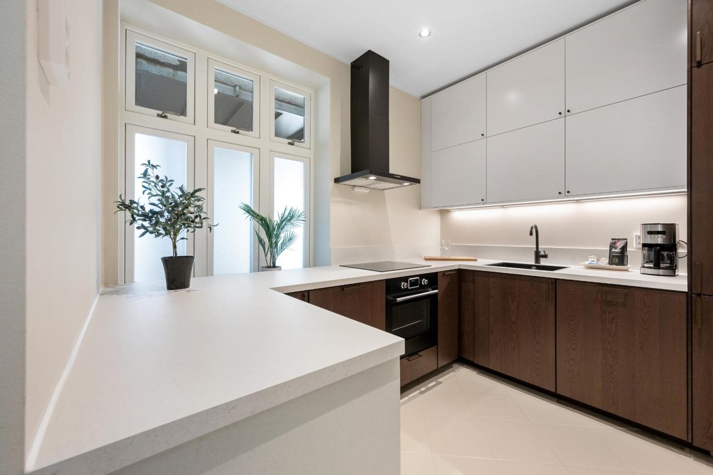 Photograph supplied for Modern Downtown Apartment with Great Views
