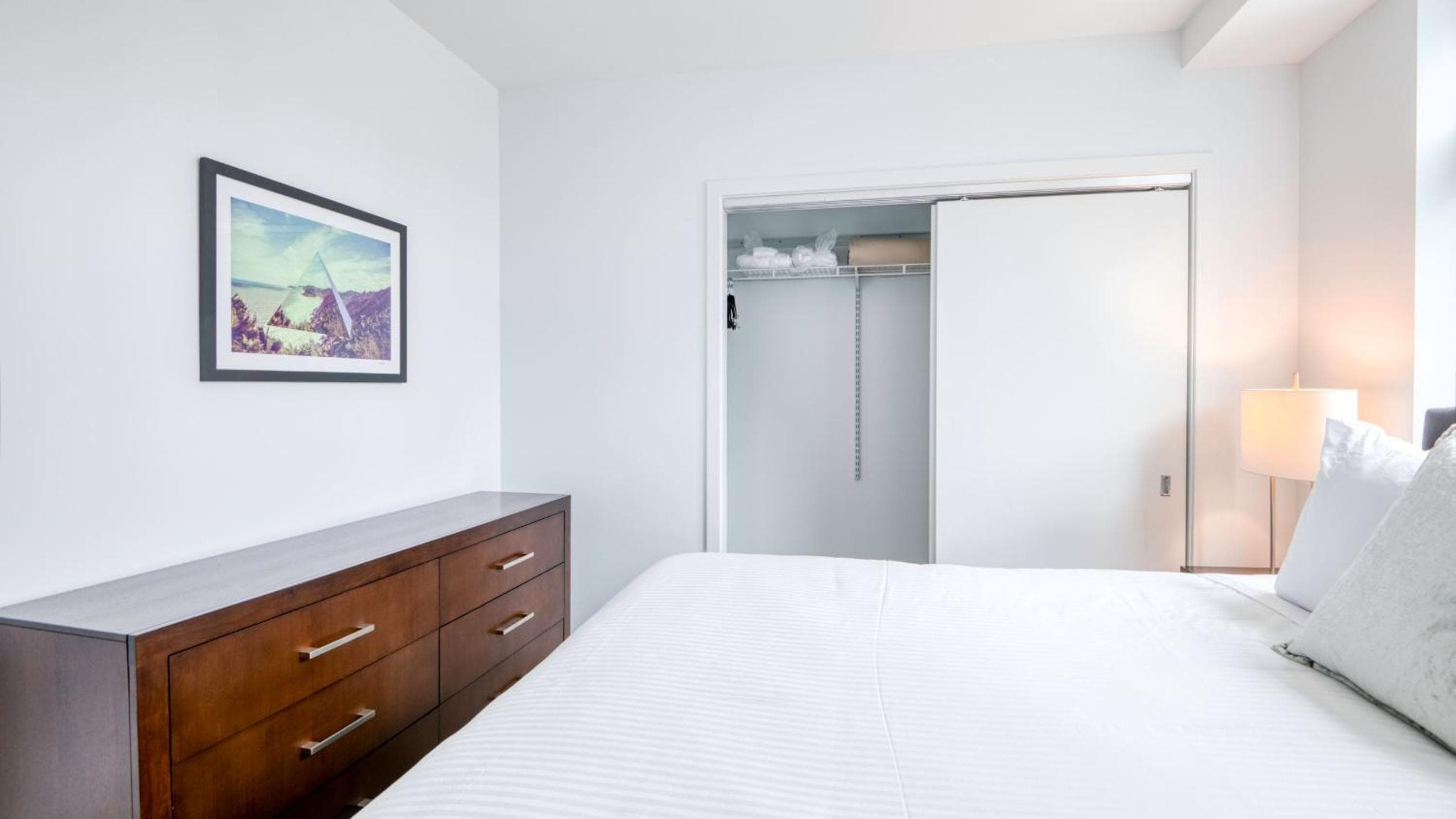Photograph supplied for Modern Apt Near Kendall Square