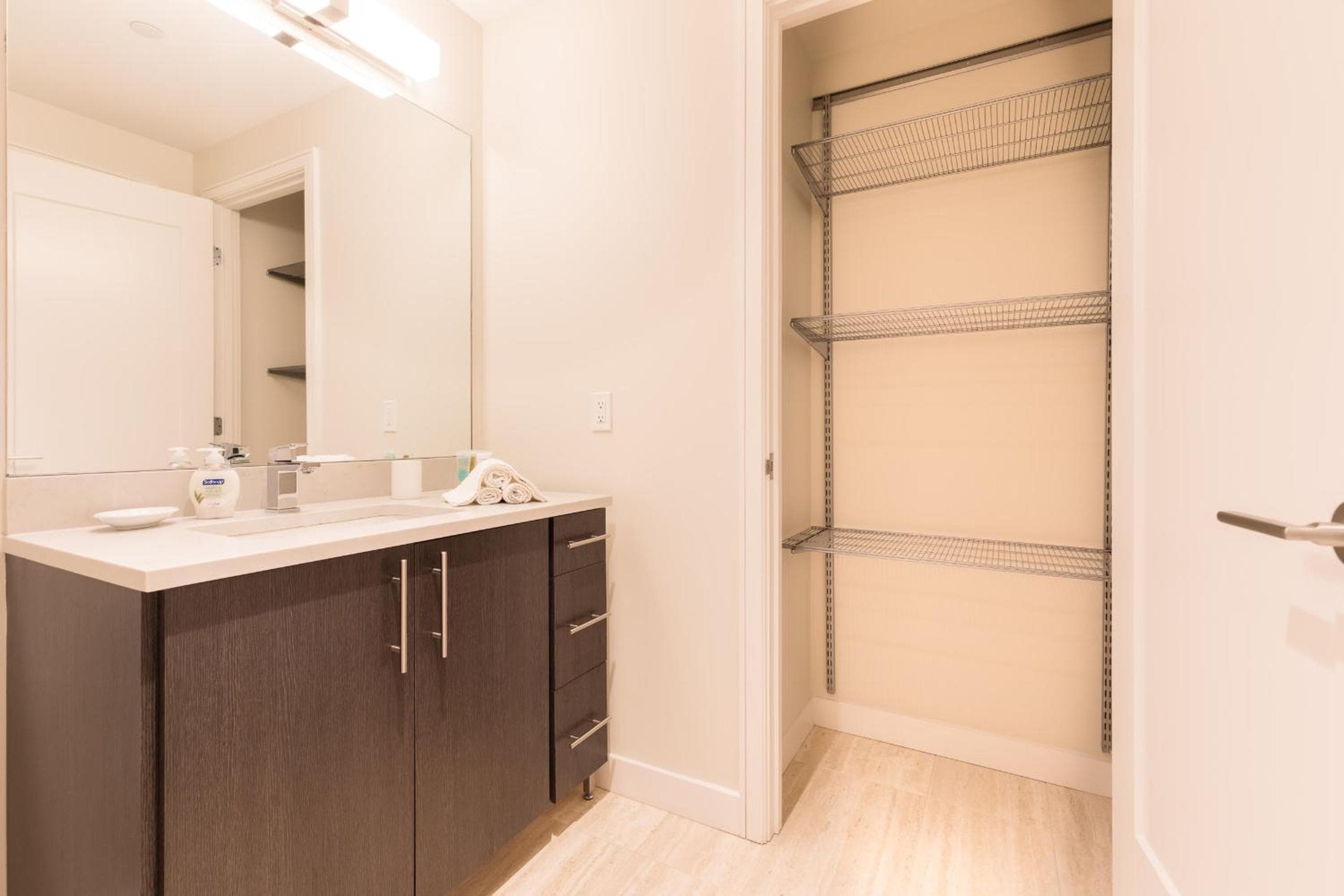 Photograph supplied for Bright & Modern Apt Downtown Seaport