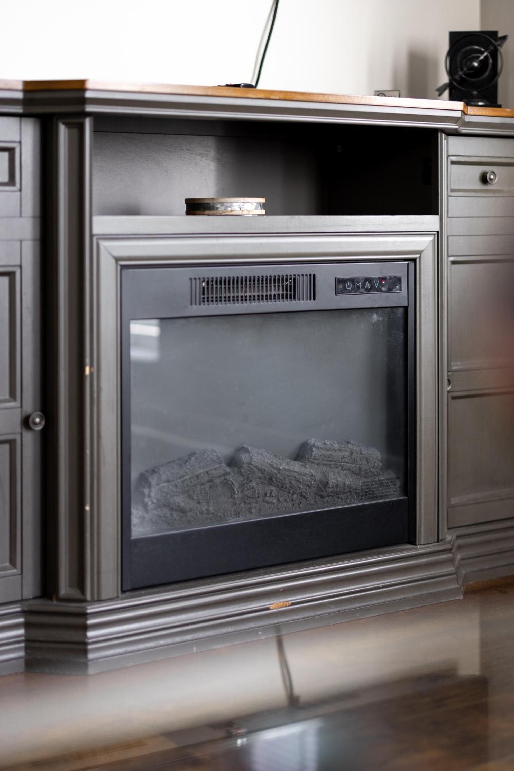 Photograph supplied for Luxury Downtown Townhome Private Garage Unit 9