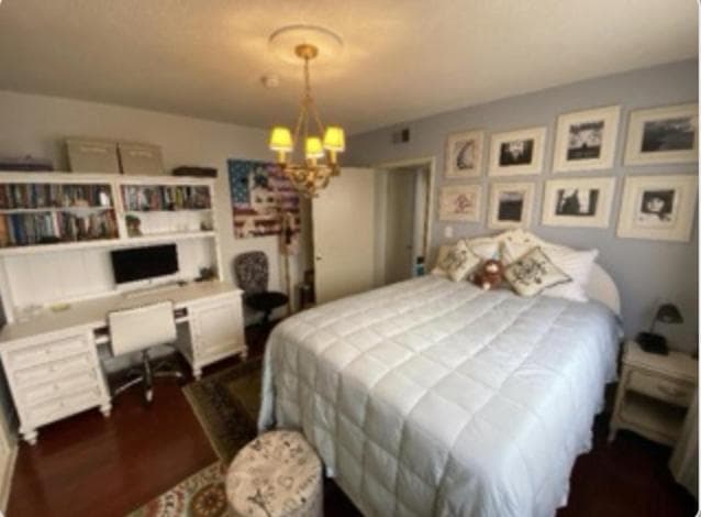 Photograph supplied for Stay in Beverly Hills -room for 1 female -walk to shopping and restaurants