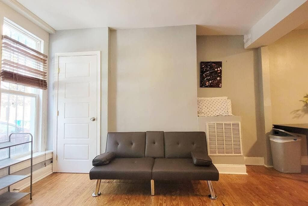 Photograph supplied for Entire House King Bed near Downtown Free Parking