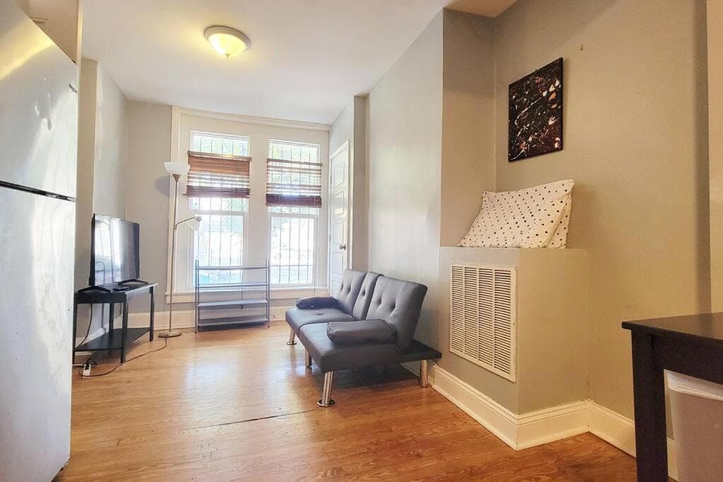 Photograph supplied for Entire House King Bed near Downtown Free Parking