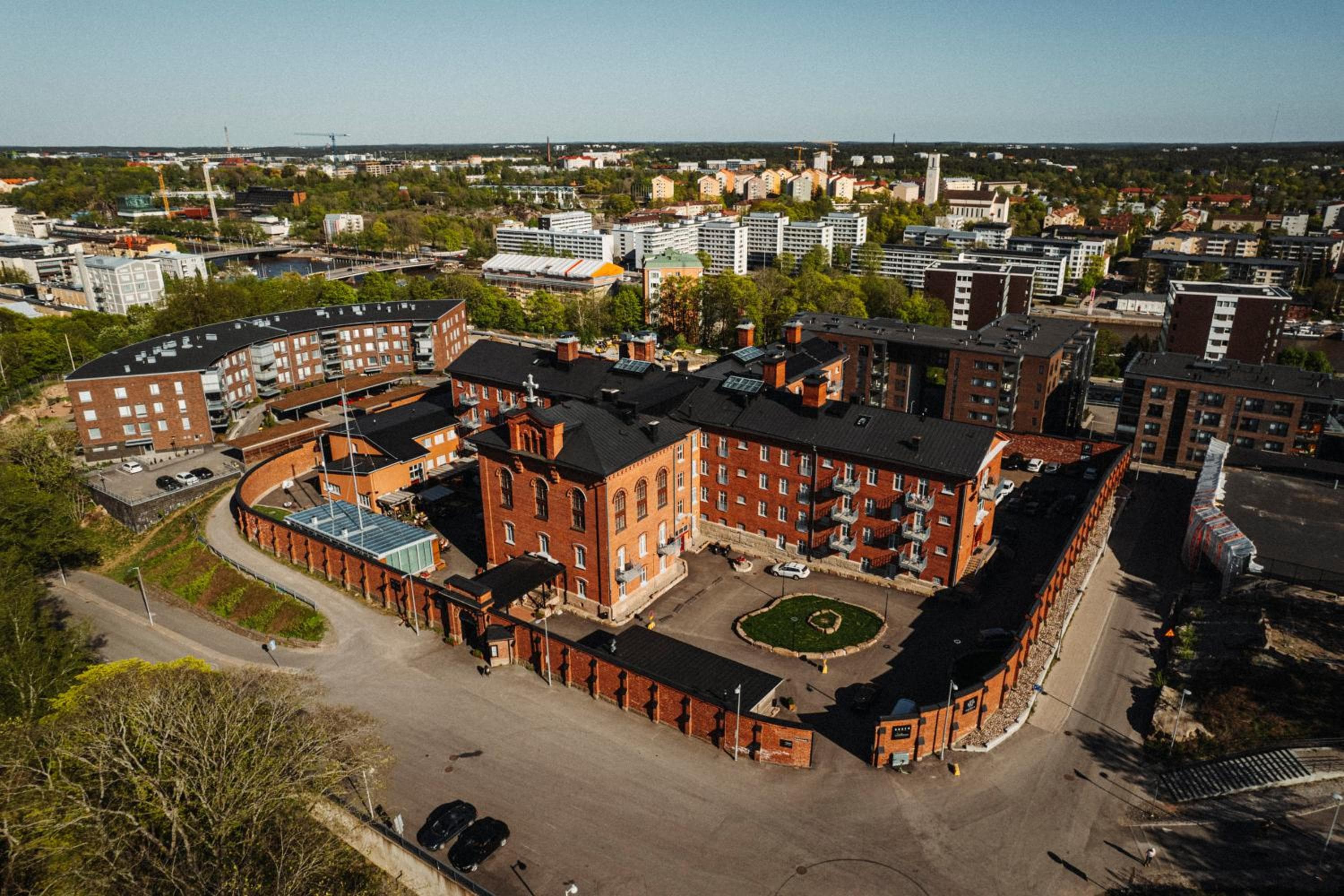 Photograph supplied for Hotel Kakola