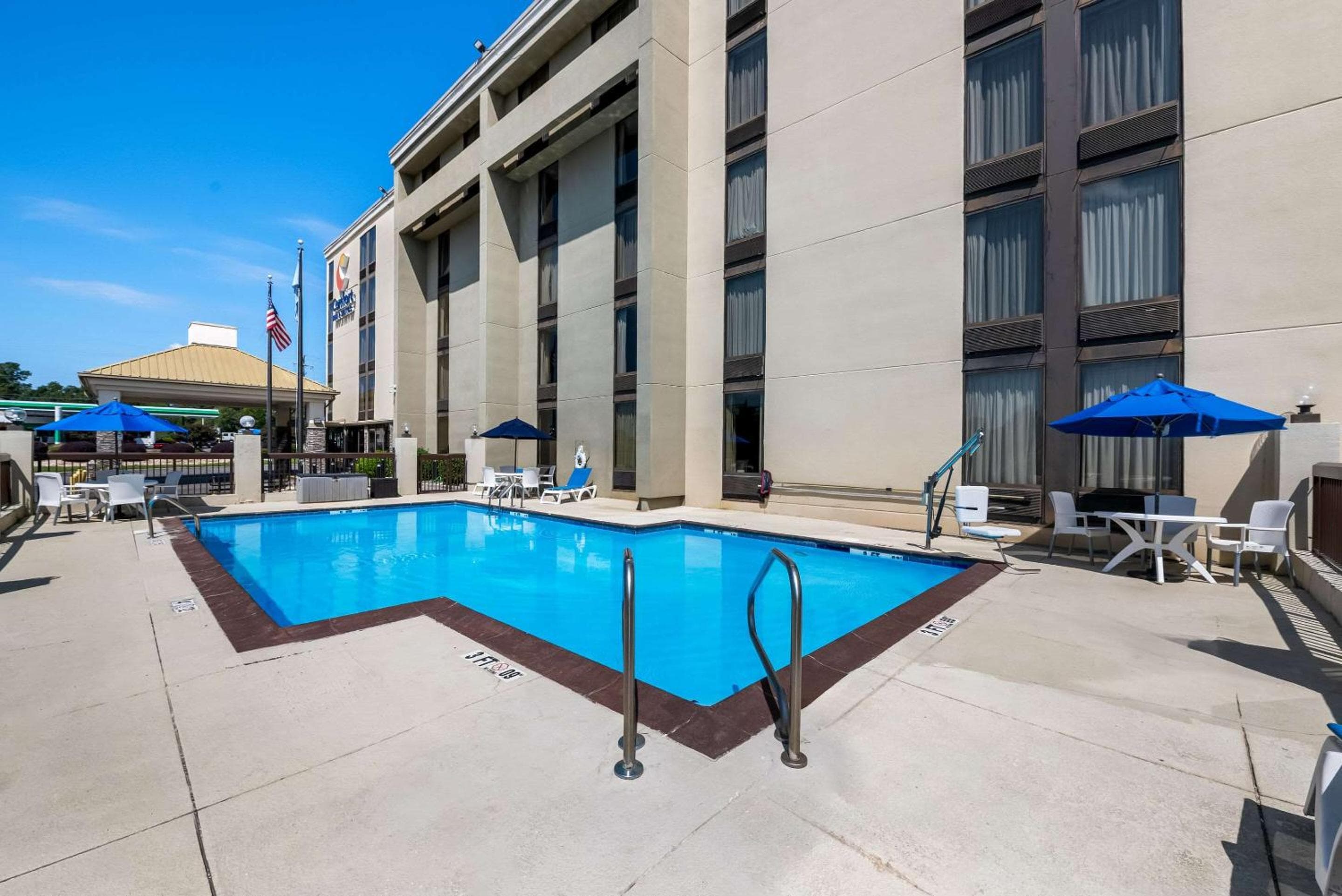 Photograph supplied for Comfort Inn & Suites Durham near Duke University