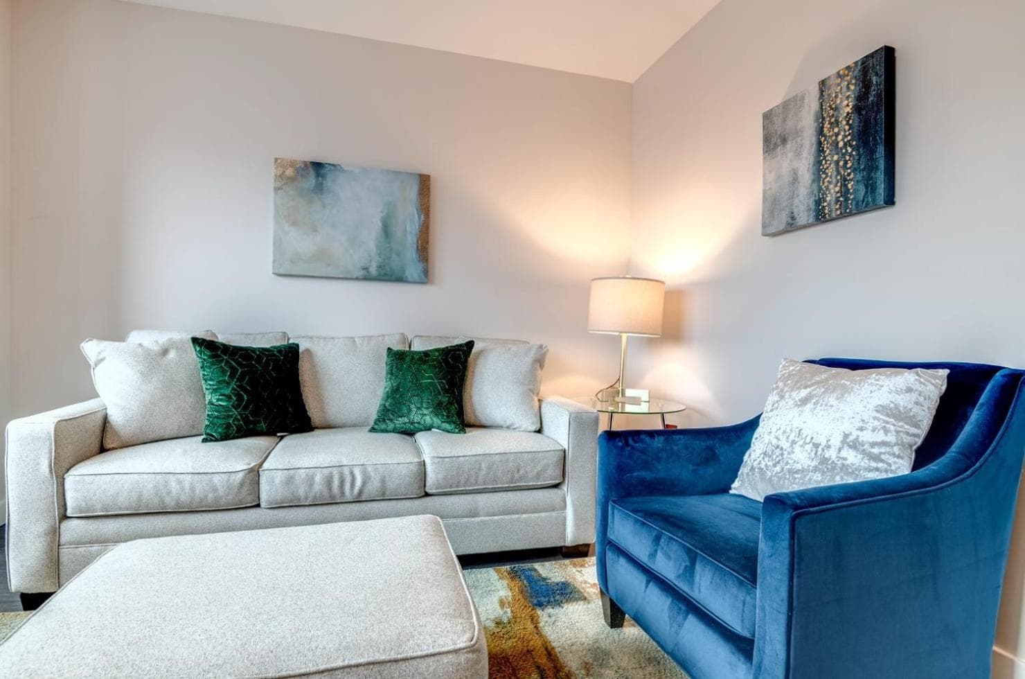 Photograph supplied for Luxury Apt in the Heart of Seaport