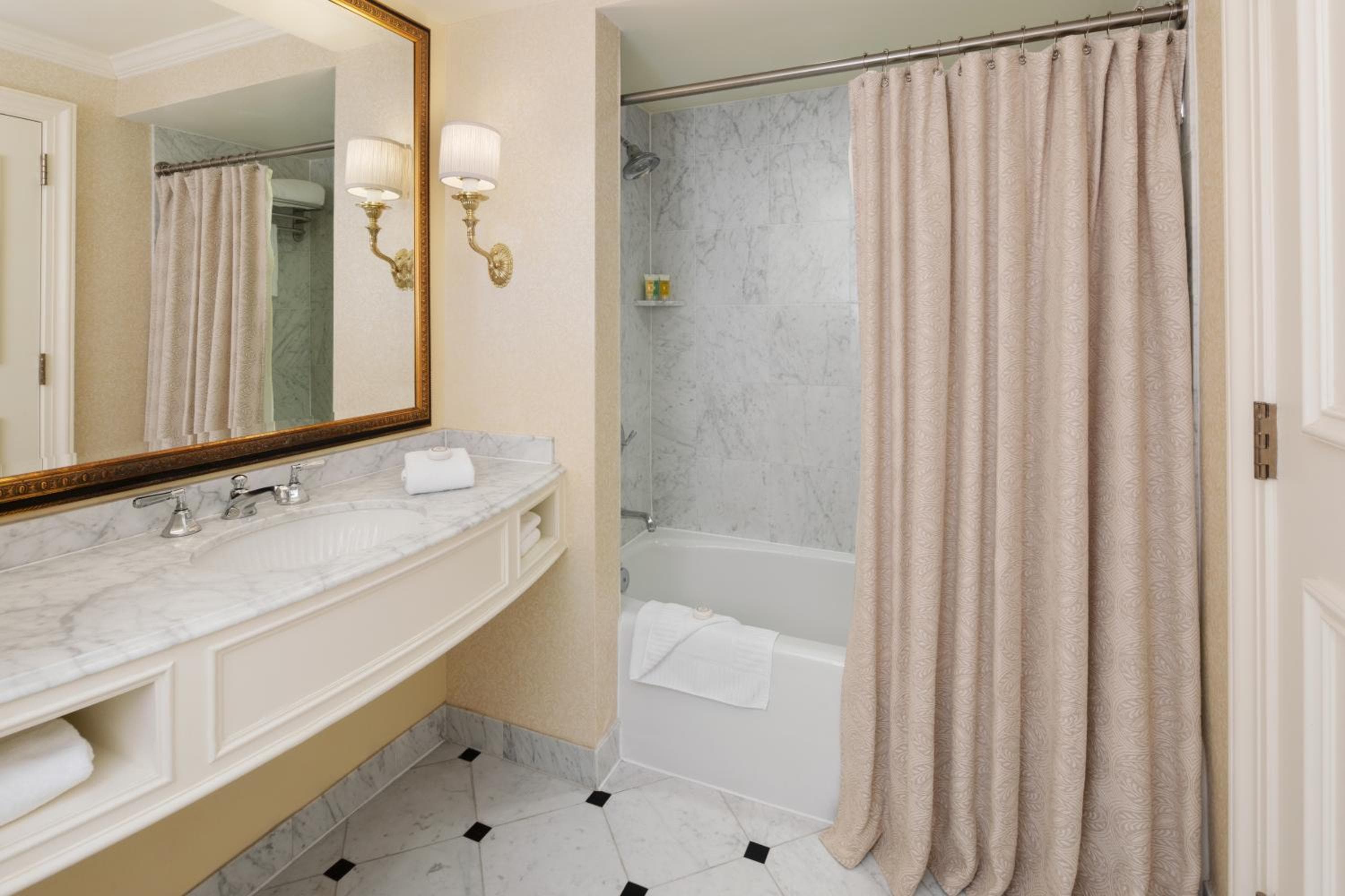 Photograph supplied for Washington Duke Inn & Golf Club