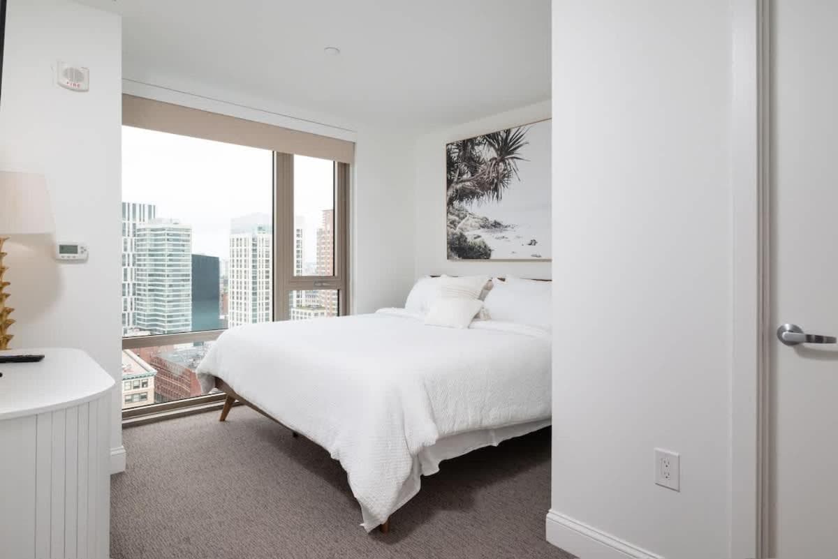 Photograph supplied for Upscale Penthouse w Gym & Parking near MGH & TUFTS