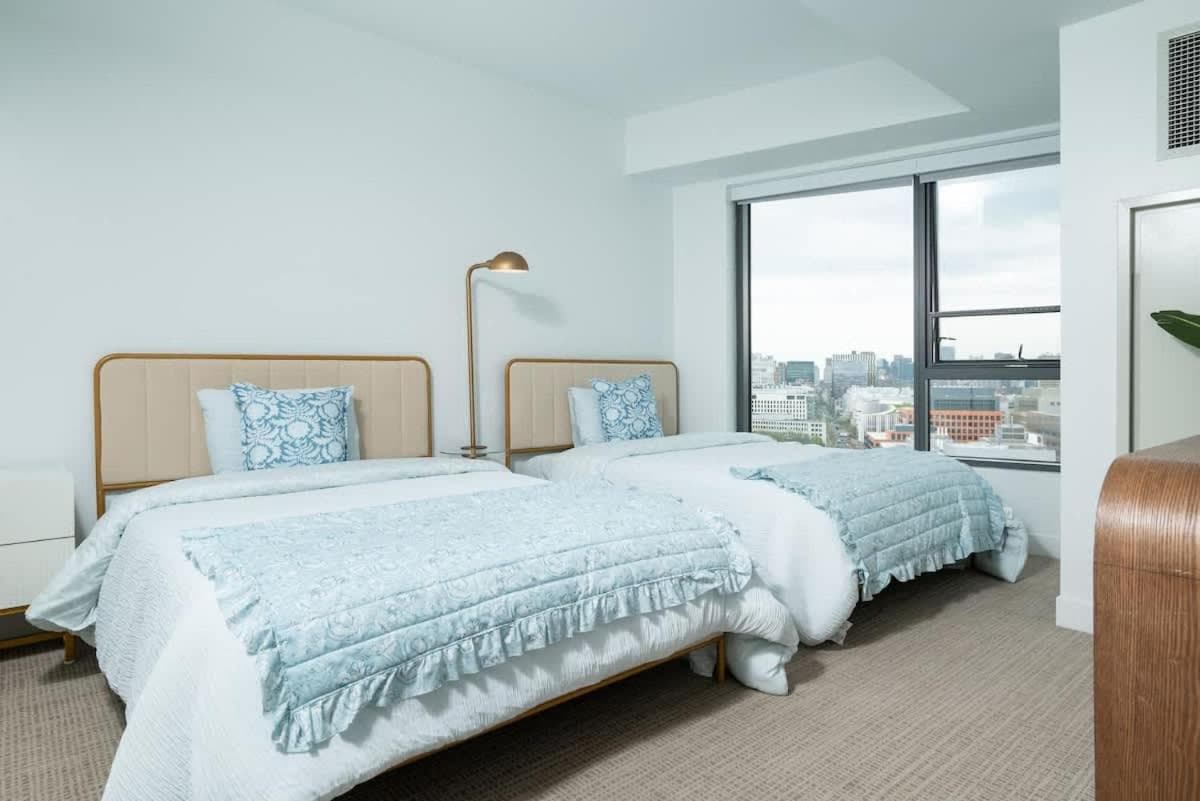 Photograph supplied for Central Serene Penthouse w King bed GYM Parking