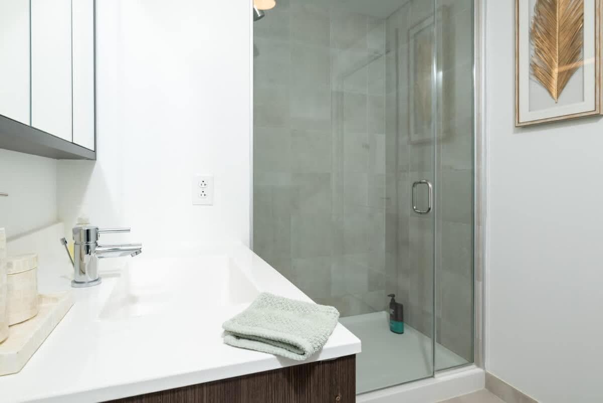 Photograph supplied for Central Serene Penthouse w King bed GYM Parking