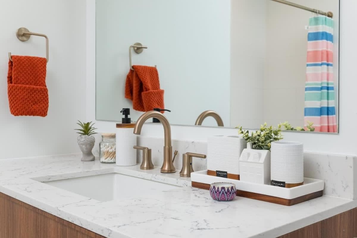Photograph supplied for Back-Bay Penthouse Downtown & Parking & GYM