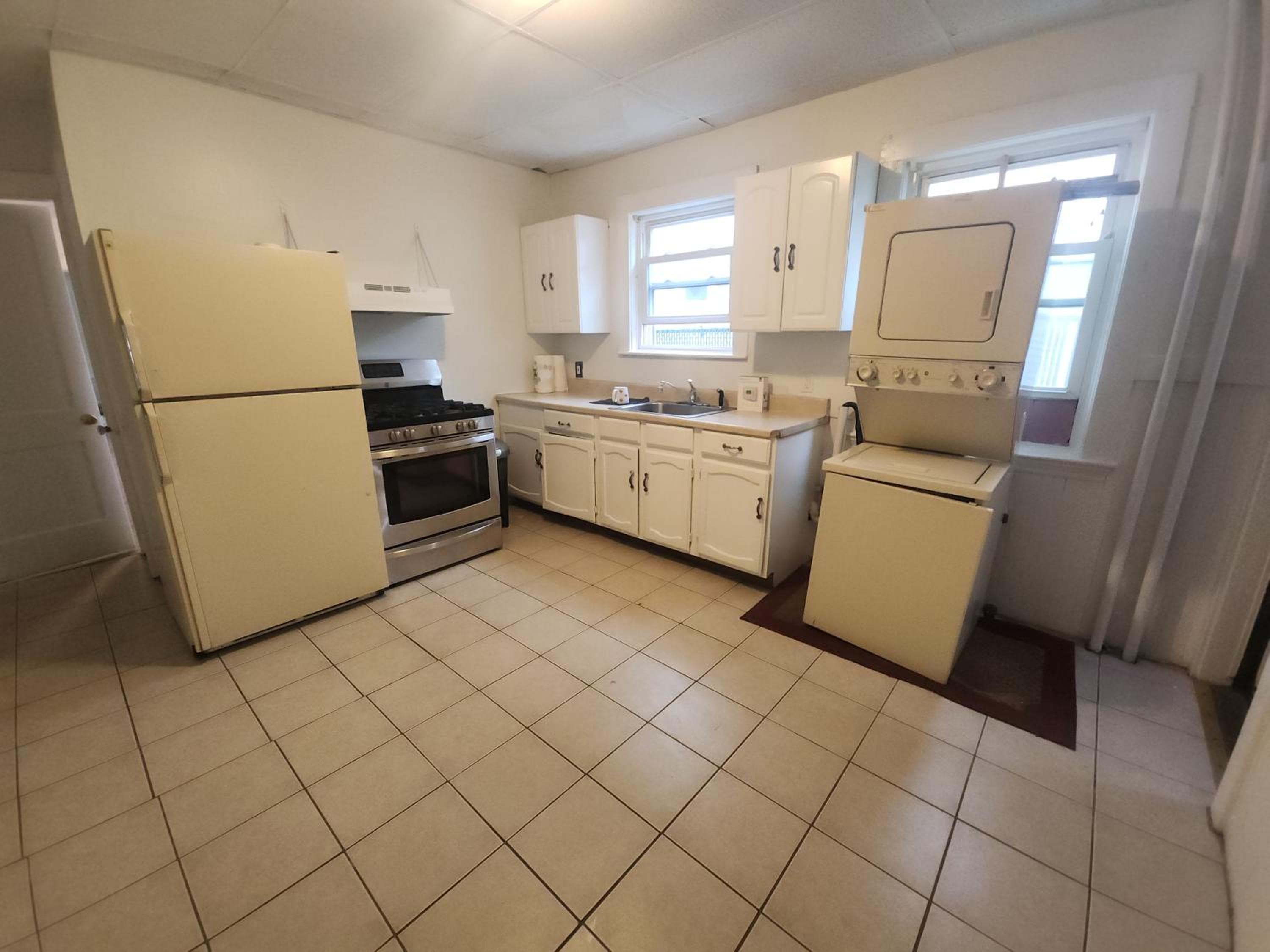 Photograph supplied for Ultra-Convenient, Charming and Spacious 2 Bedroom Condo with Wifi, Parking Pass