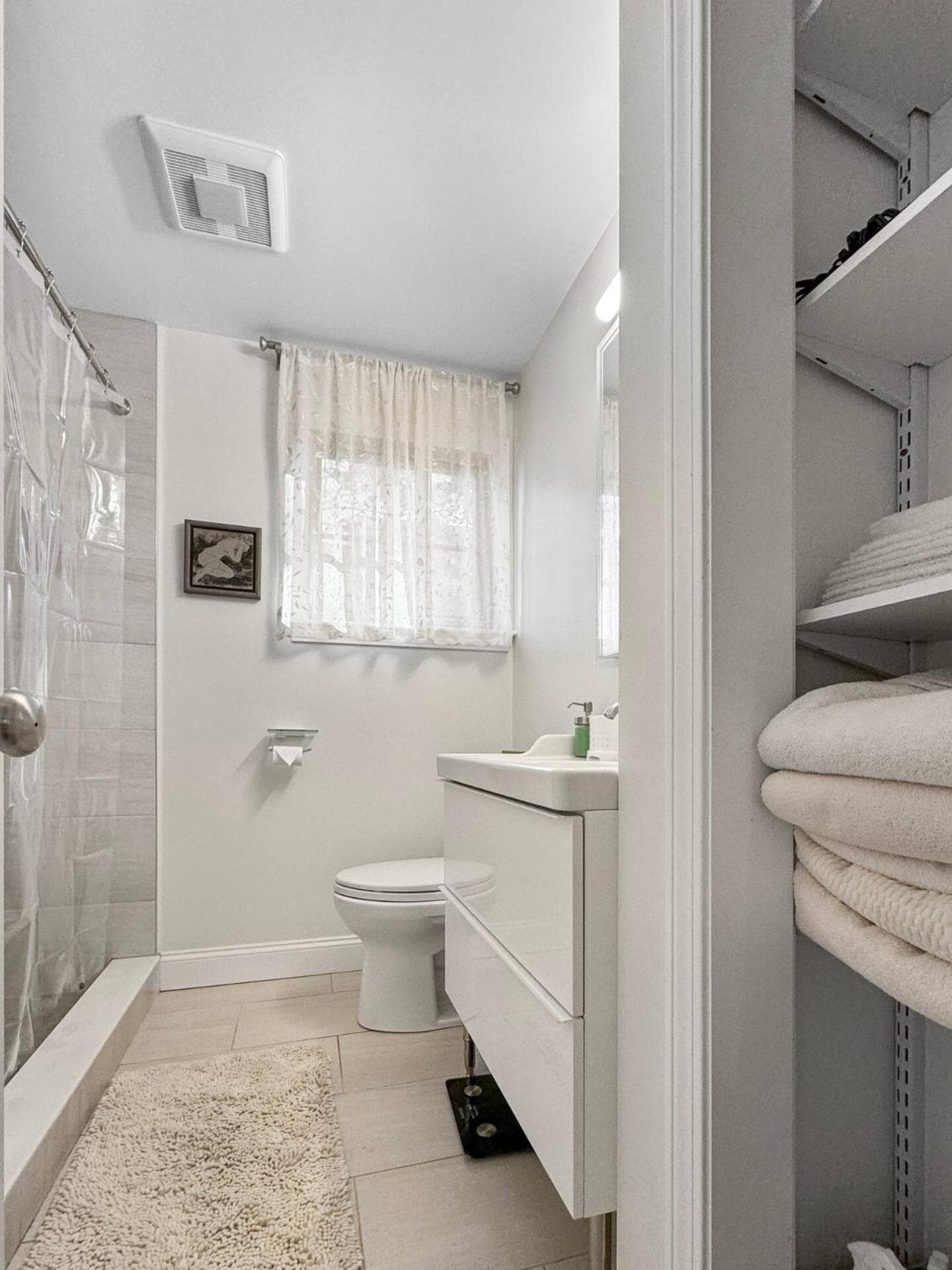 Photograph supplied for Spacious Cambridge Room, Walk to Harvard