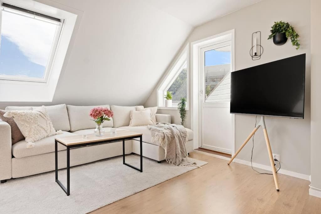 Photograph supplied for Dinbnb Appartments l 250 meters from bybanen I VilVite I built in 1800s