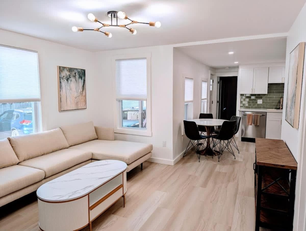 Photograph supplied for Modern East Boston 2 Bed 2 Bath