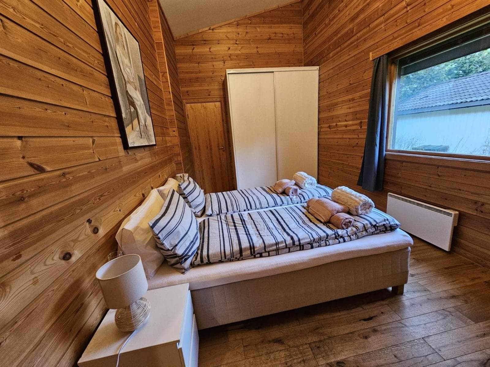 Photograph supplied for Private room - 4 in a luxury villa CHALET STYLE