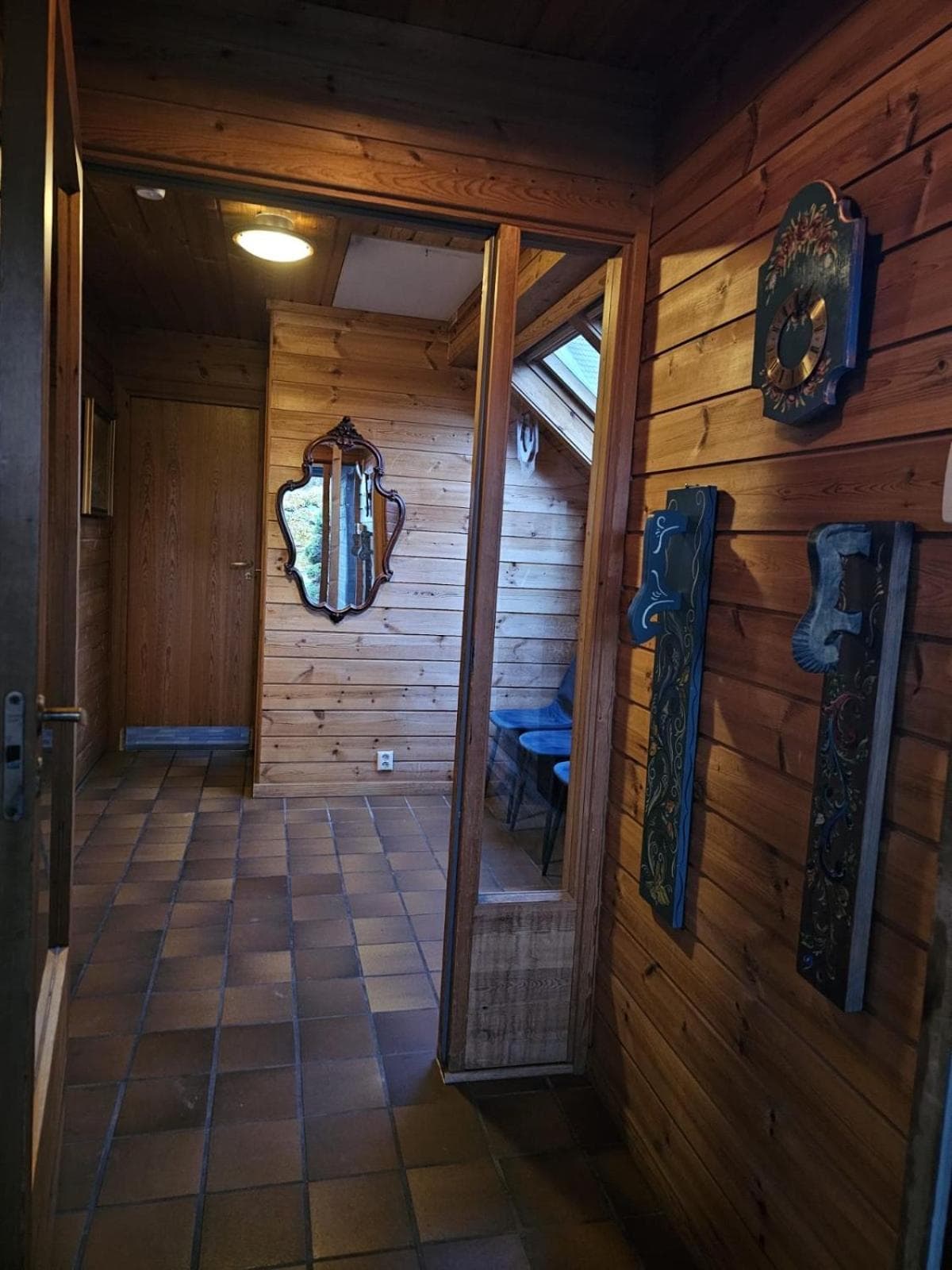 Photograph supplied for Private room - 2 in a luxury villa CHALET STYLE