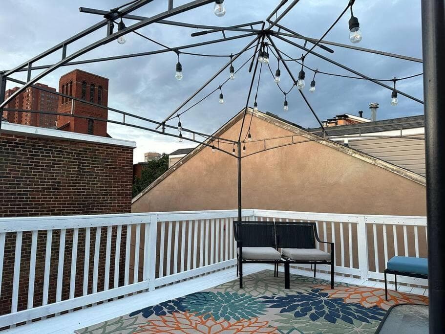 Photograph supplied for Taca's Townhome with Private Roof Deck