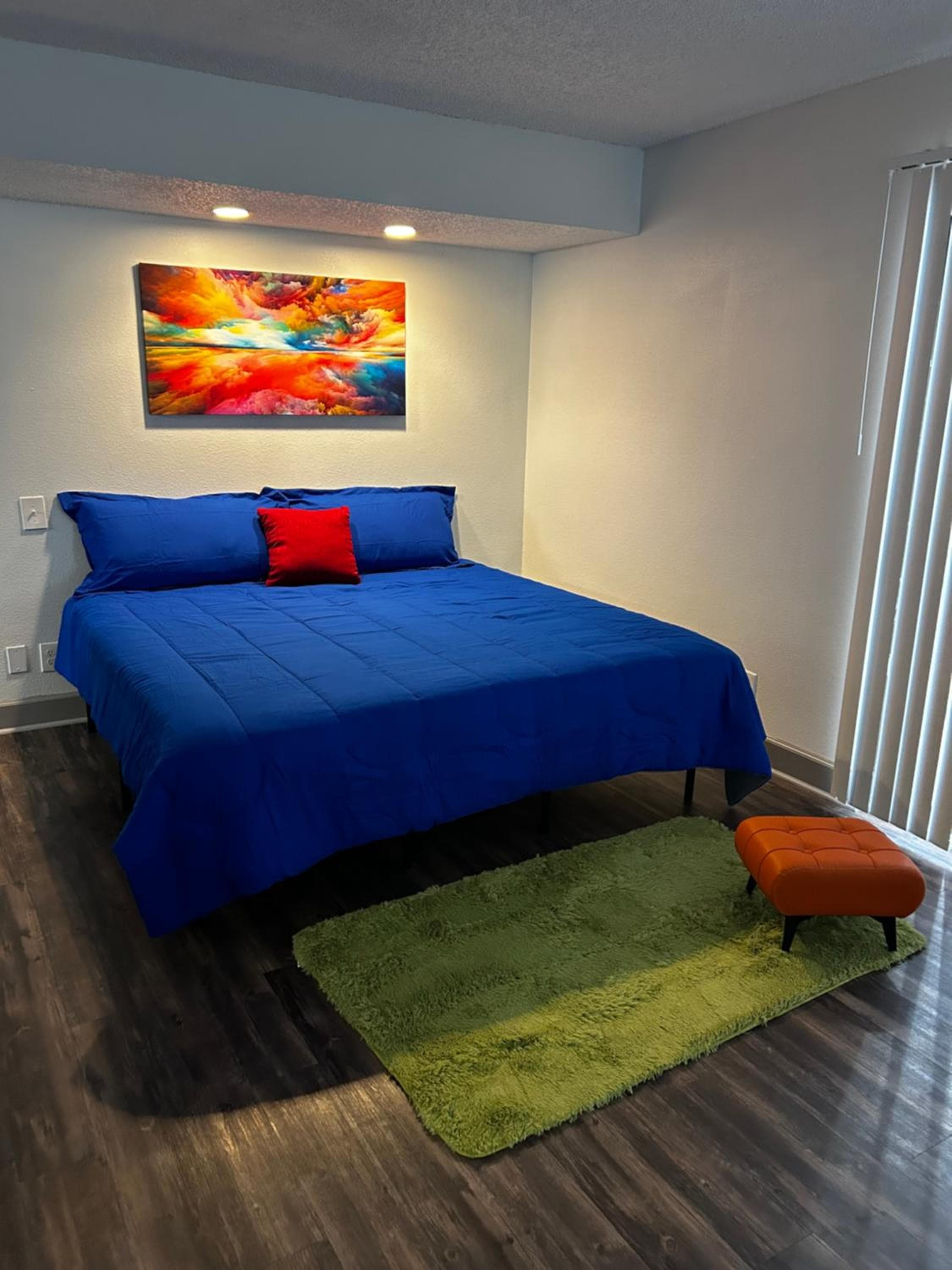 Photograph supplied for Entire Apt-NRG & Med Center Minutes Away