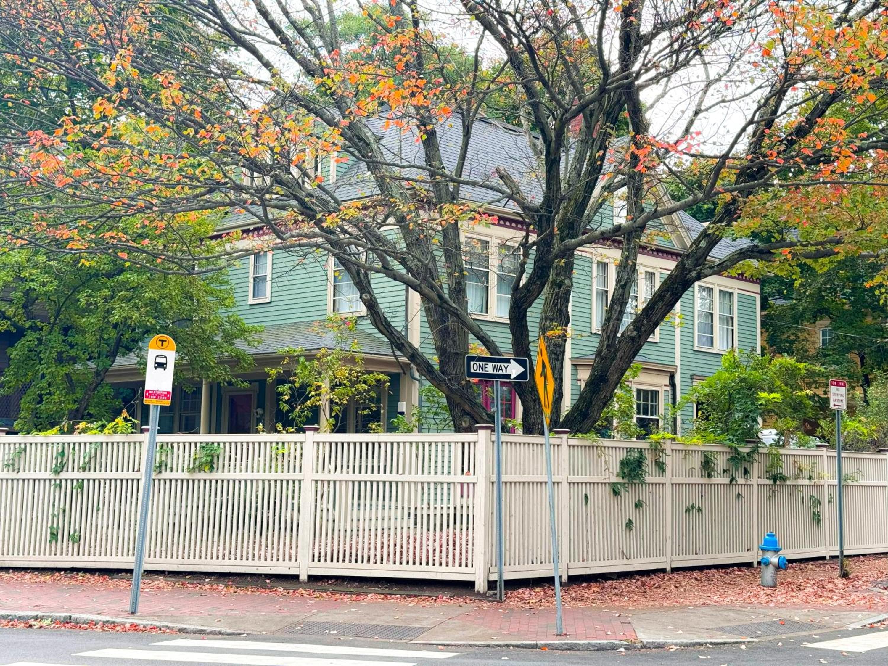 Photograph supplied for Harvard Rooms - 2BR Retreat adjacent to university