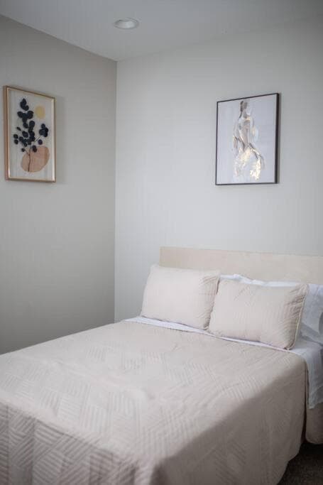 Photograph supplied for 3BR Townhome near DT Houston
