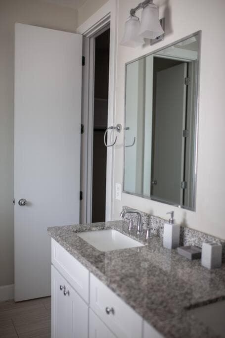 Photograph supplied for 3BR Townhome near DT Houston
